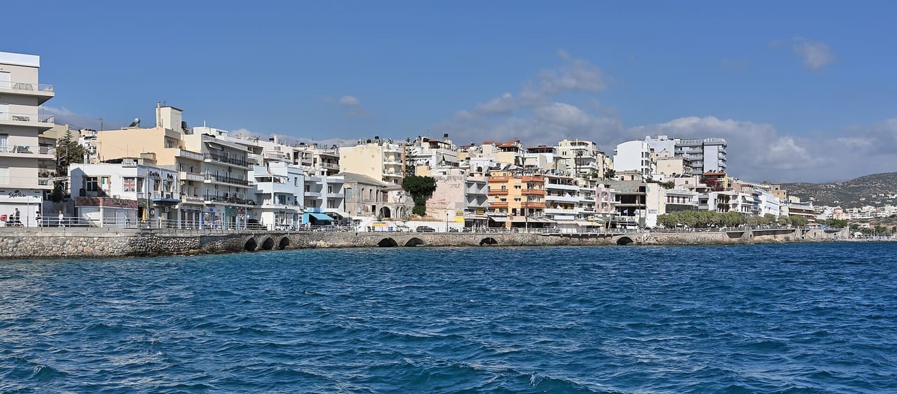 Crete semi submarine Ferry Terminal