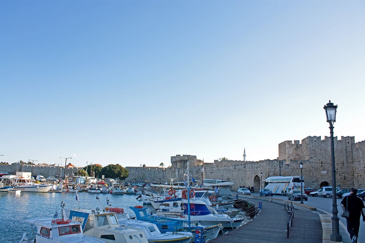 Kolona Harbour